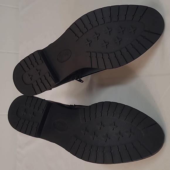 Eurosoft by Sofft Women's Winterbury Lace Up Ankle Boot Black NWOT Sz 7 - Picture 10 of 11